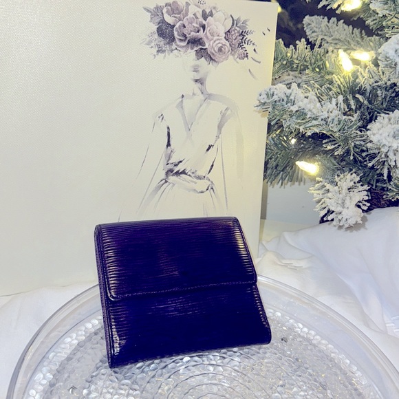 CLEARANCE Louis Vuitton Elise Purple EPI wallet $99 Excellent used condition - Picture 6 of 9